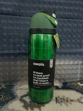 owala Insulated Food-Grade Water Bottle with Built-In Straw - Green